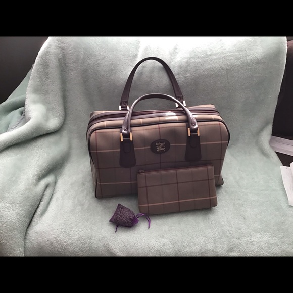 Burberry Handbags - ⚡️Vintage Burberry Plaid Jacquard Travel Bag⚡️